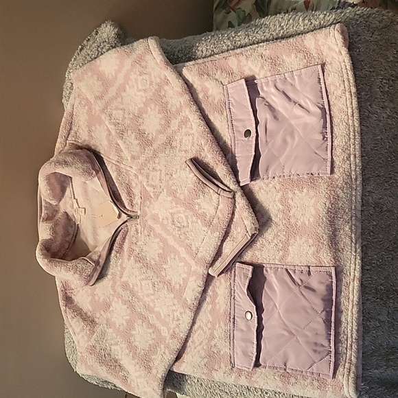 Como Vintage Tops - NWT Como Vintage size large women's sweatshirt/coat . Size large.